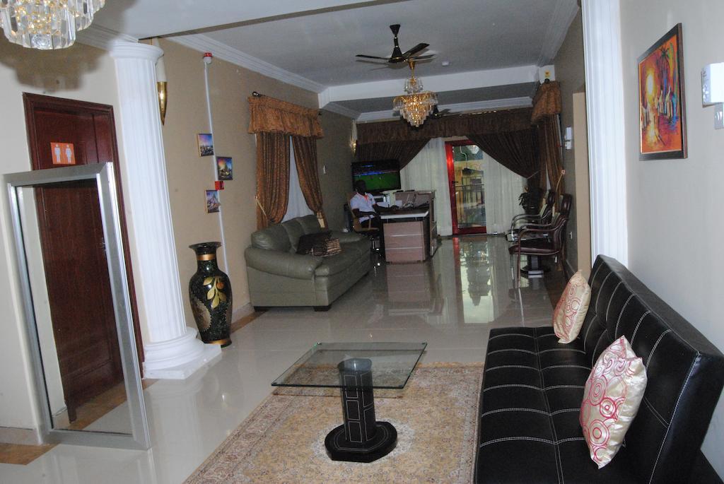 Okumah Hotel Kumasi Exterior foto