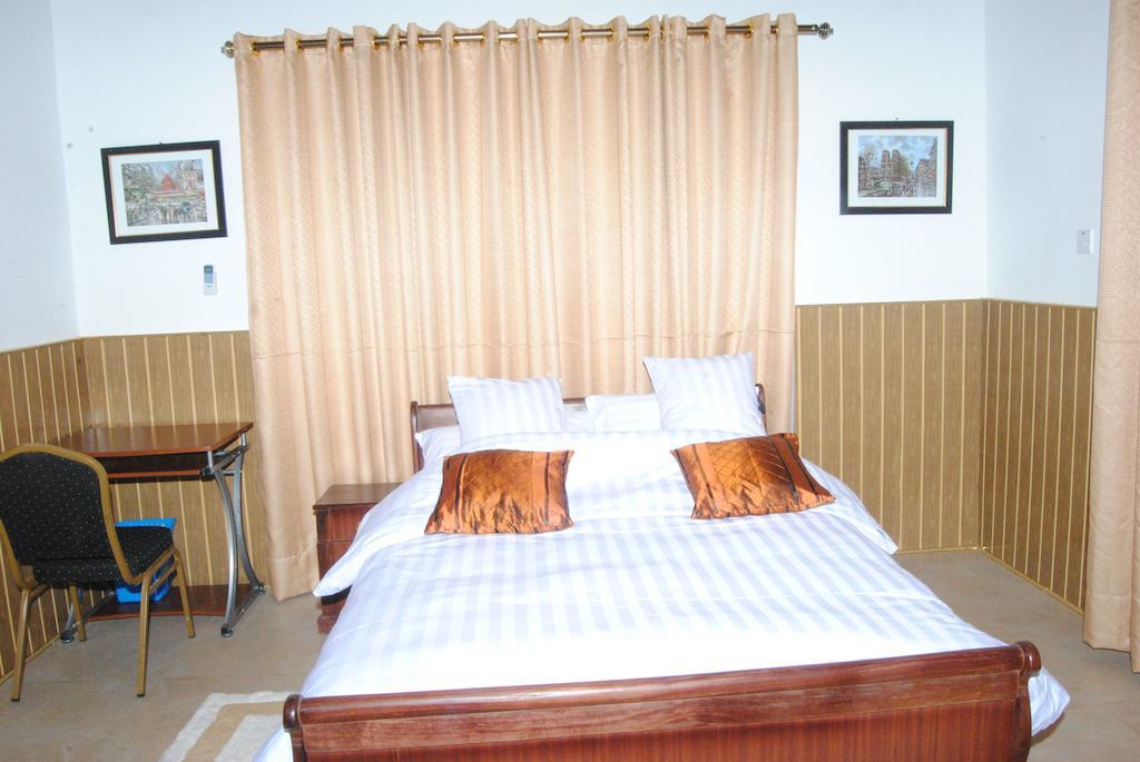 Okumah Hotel Kumasi Habitación foto